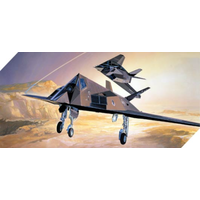 Academy 12475 1/72 F-117A Stealth Fighter/Bomber Nighthawk Plastic Model Kit