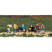 Bachmann Fig People At Leisure