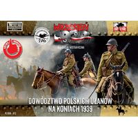 First To Fight 072 1/72 Polish Uhlans command on horseback Plastic Model Kit