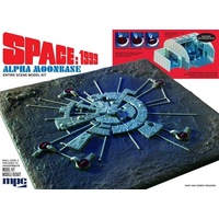 MPC 1:3200 Space 1999: Moon Base Alpha