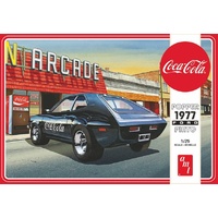AMT 1:25 1977 Ford Pinto W/Coke Mach. (C oca)