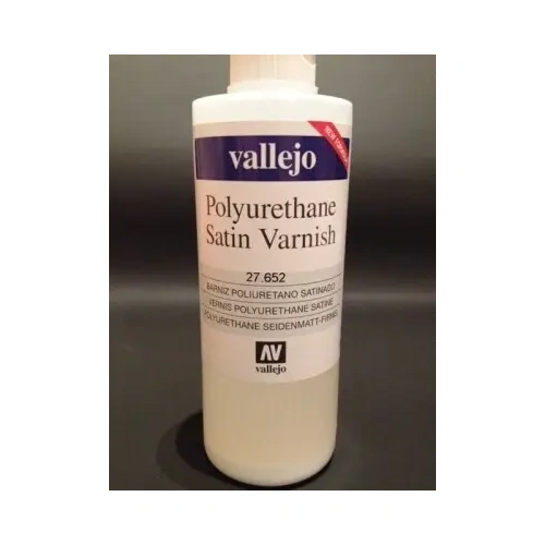 Vallejo 27652 Polyurethane Satin Varnish 200 ml