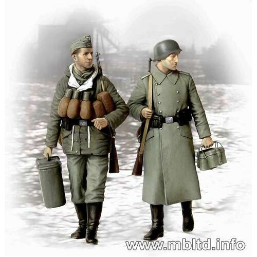Master Box 3553 1/35 Supplies, at last! German soldiers, 1944-1945 Plastic Model Kit