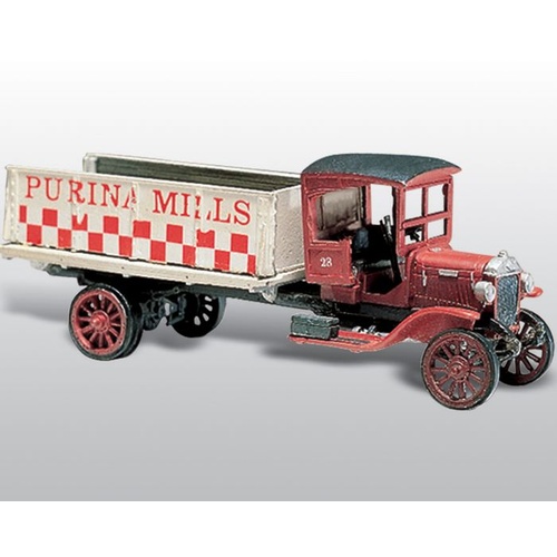 Woodland Scenics Grain Truck (1914 Diamond T)Sd