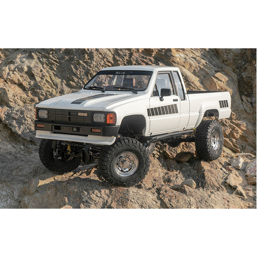 RC4WD Trail Finder 2 "LWB" RTR w/ 1987 Toyota XtraCab Hard Body Set (White)